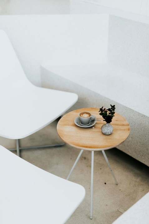 Minimal media unit in living room